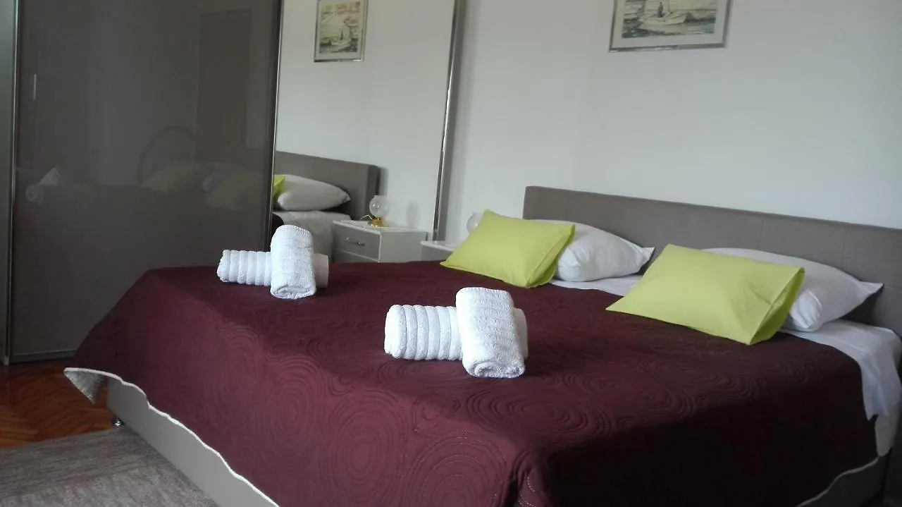 Apartments Branko Veli Rat Croatia